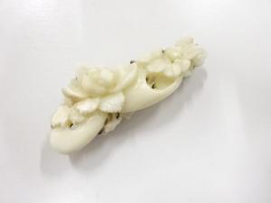 アンティーク　本珊瑚　帯留め